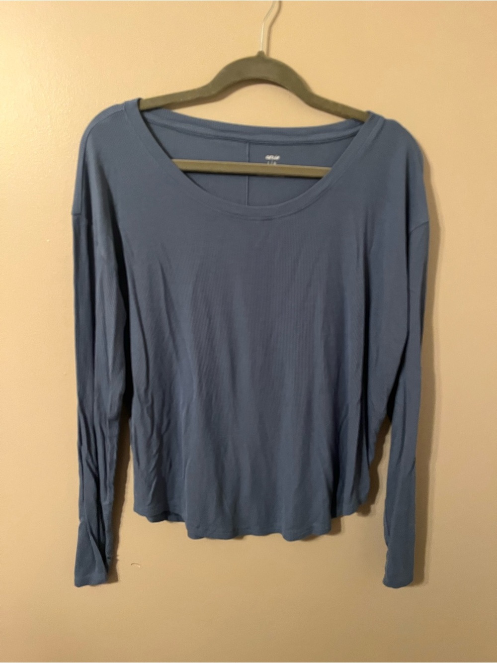 Aerie long sleeve shirt
